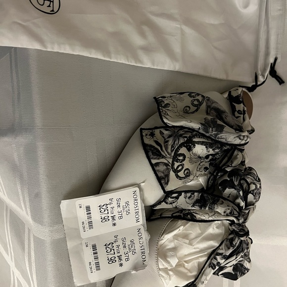 Tabitha Simmons Ada flats. White leather fabric bow tie 6.5 size - Picture 5 of 8